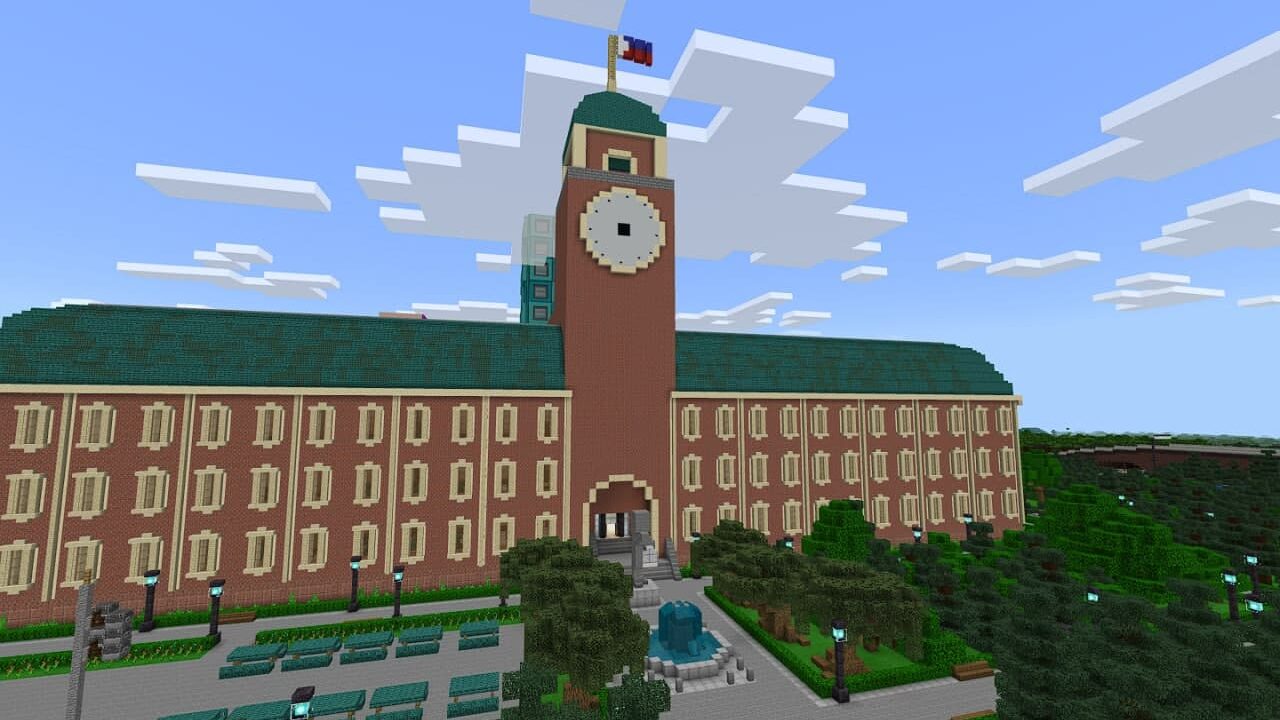 Big school in city in Minecraft PE