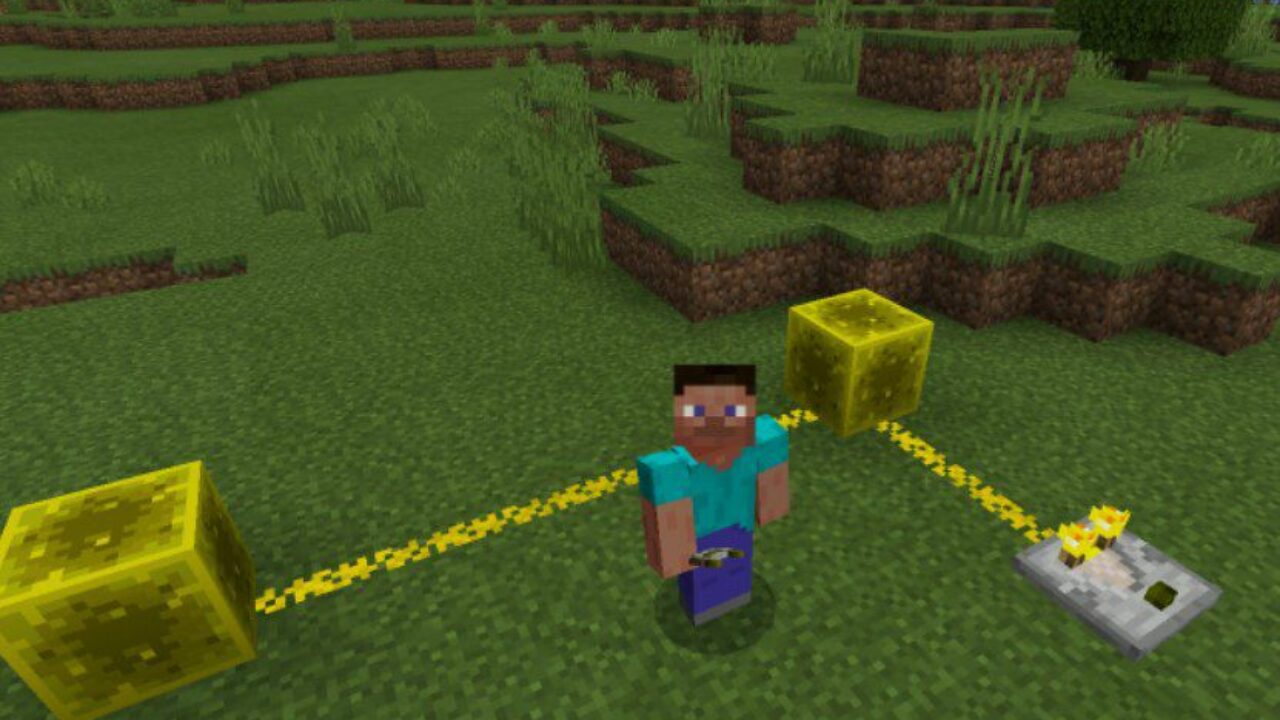 Steve and Yellow Blocks from Redstone Texture Pack for Minecraft PE