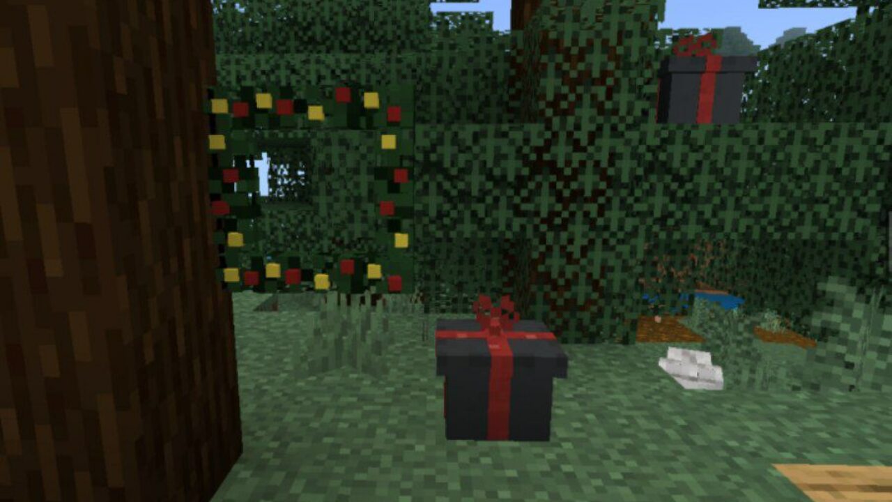 Christas Decorations from New Year Mod for Minecraft PE