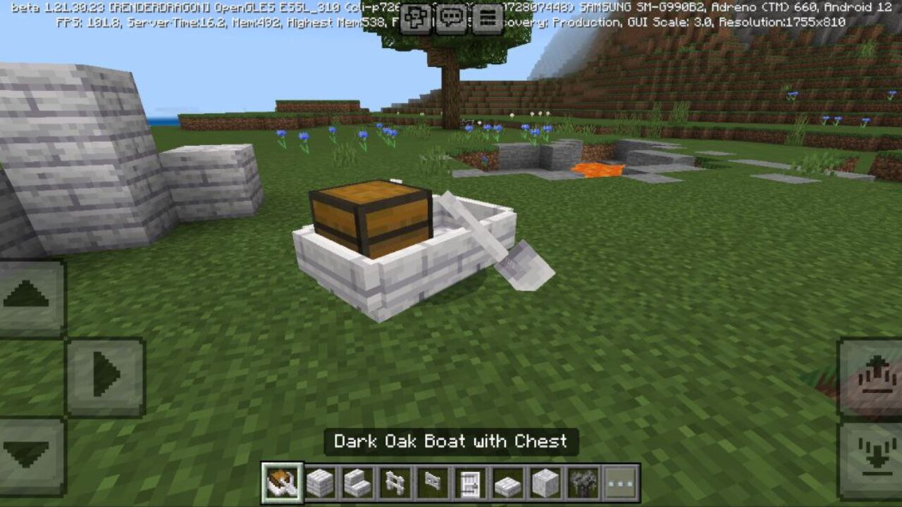 With Chest from Pale Garden Texture Pack for Minecraft PE