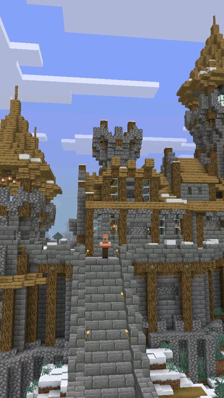Castle from Kingdom Map for Minecraft PE